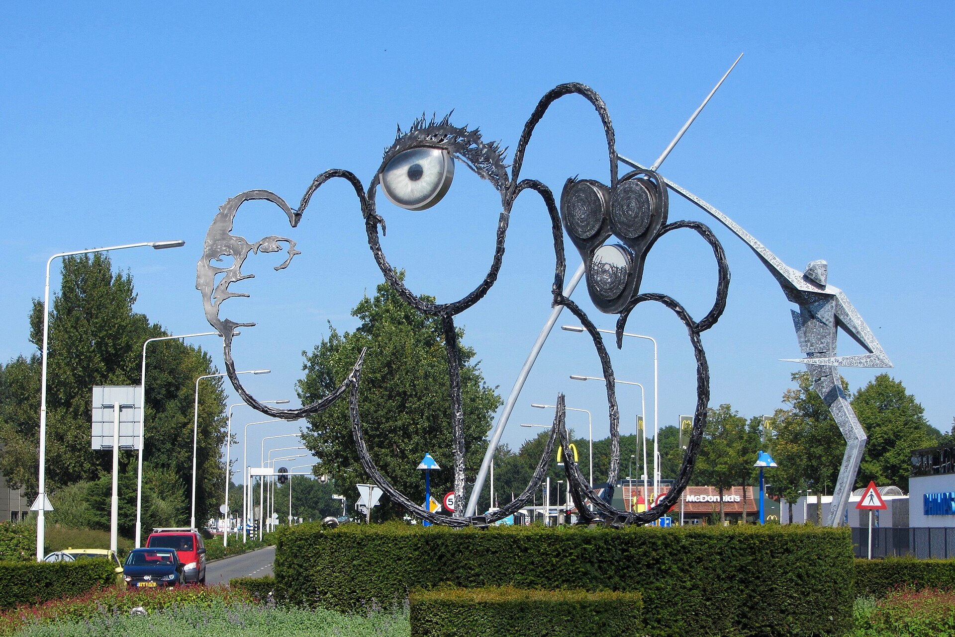 A Roundabout Us, rotondekunst van Hans Mes bij Drachten